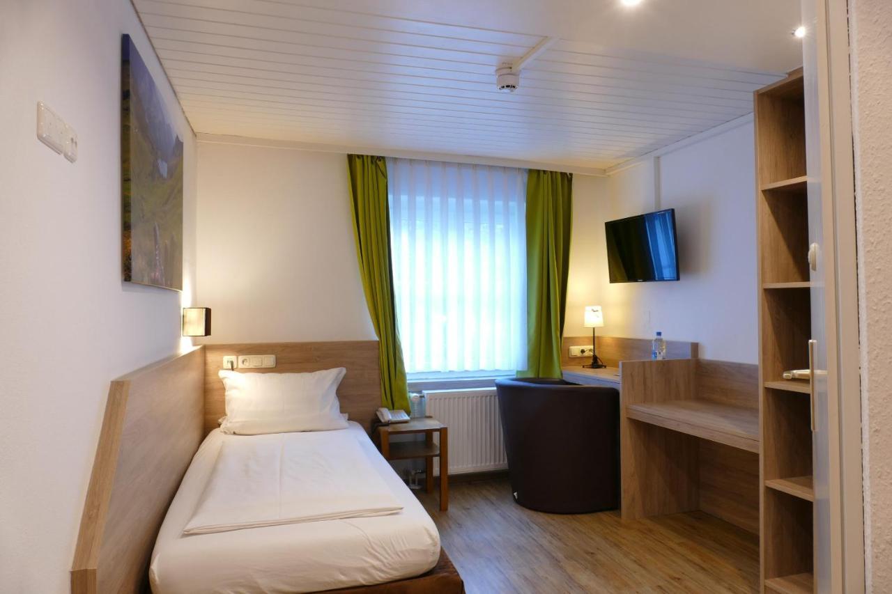 Hotel Altstadt-hotel Zum Hechten 3*